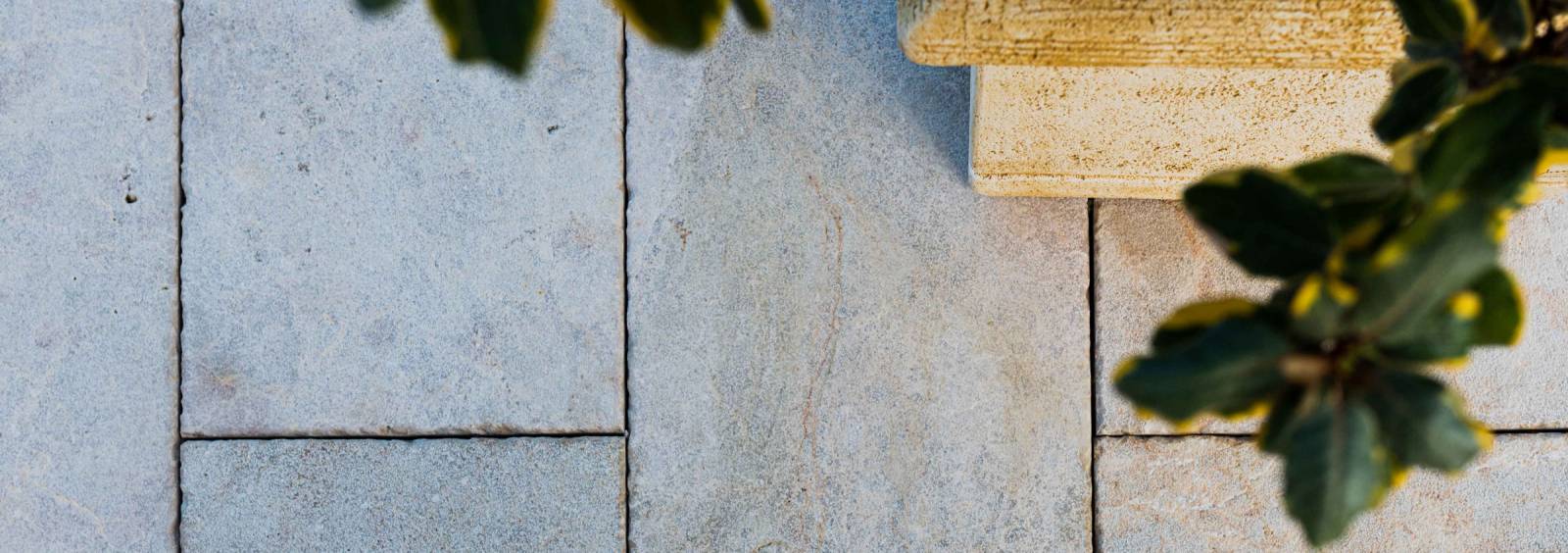 DALLAGES  PIERRE NATURELLE ABADIA ROSAL