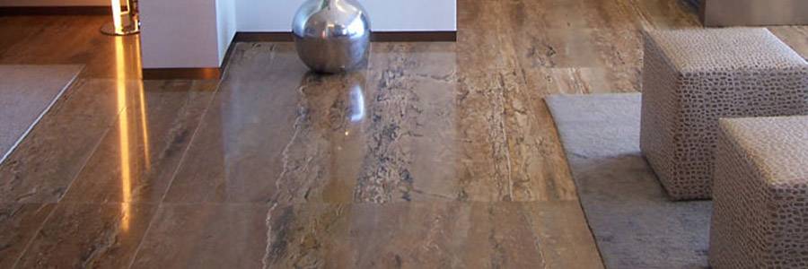 Dallages en TRAVERTIN NOCE SCURO A CONTRE PASSE