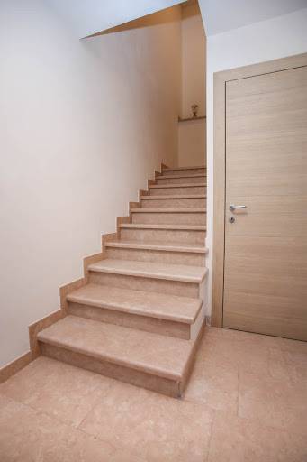 ESCALIER EN MARBRE ROSA ASIAGO - ROSA PERLINO