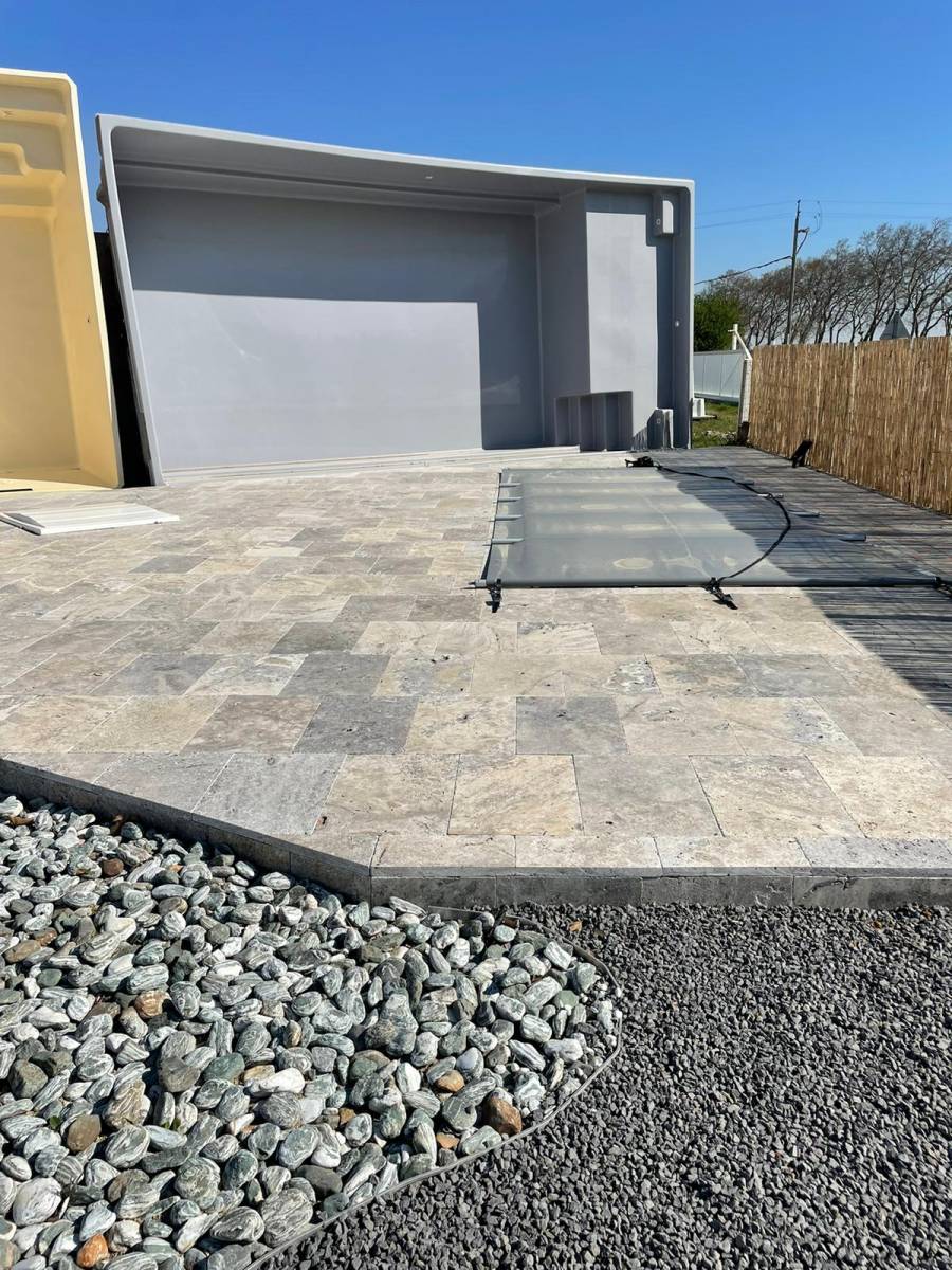 -4- DALLES SUR PLOTS TRAVERTIN SILVER RUSTIC SUR MARSEILLE - 13 - BOUCHES DU RHONE